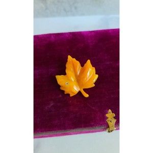 Vintage AVON Amber Marbled Lucite Maple Leaf Brooch Pin Clear Rhinestone